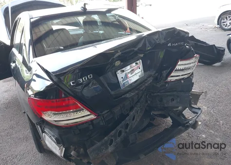 2012 Mercedes-Benz C 300 Luxury 4Matic/Sport 4Matic из США, поврежденный, VIN WDDGF8BB1CA625800